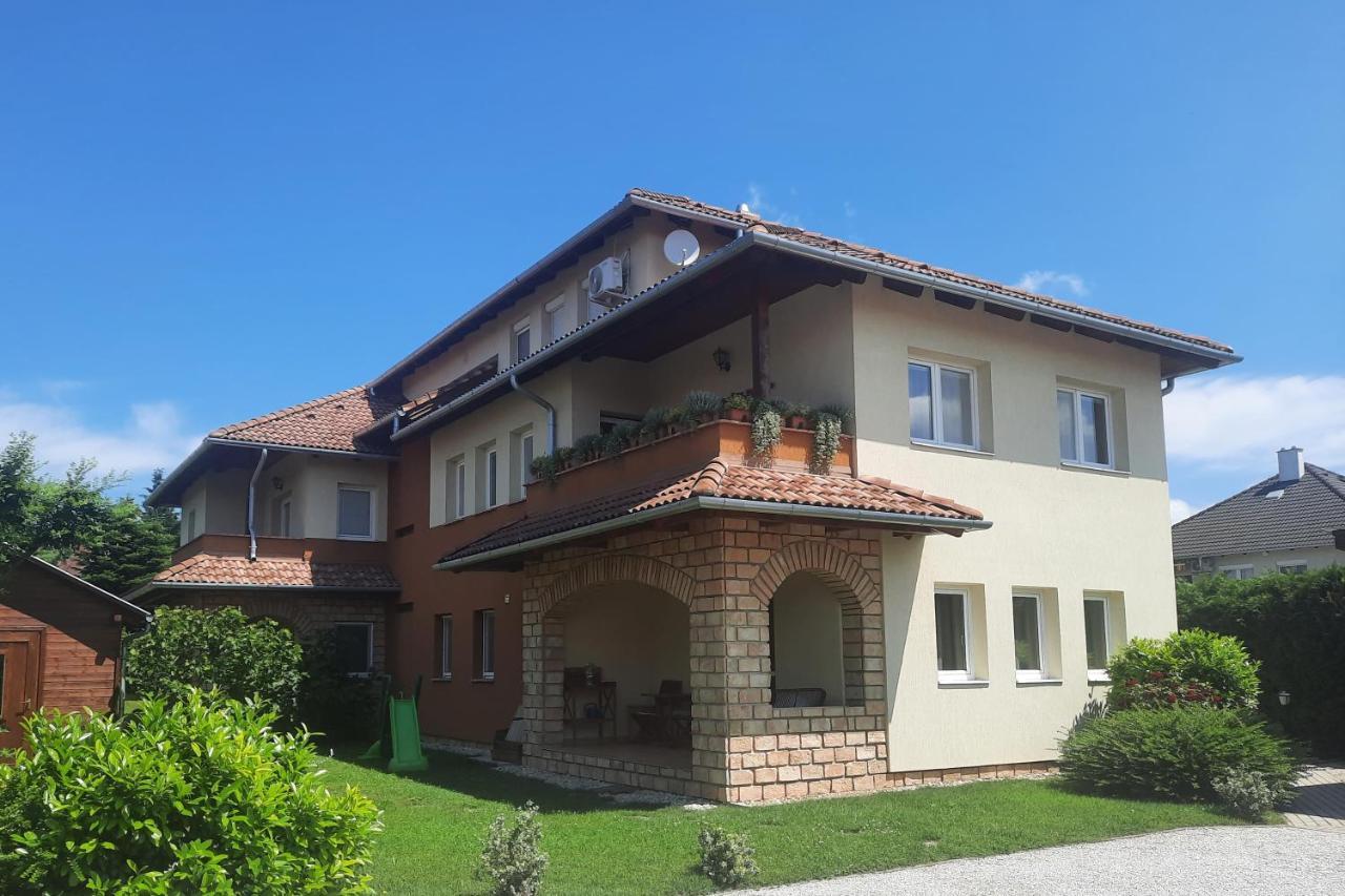 Mediterrania Apartment Keszthely Exterior foto